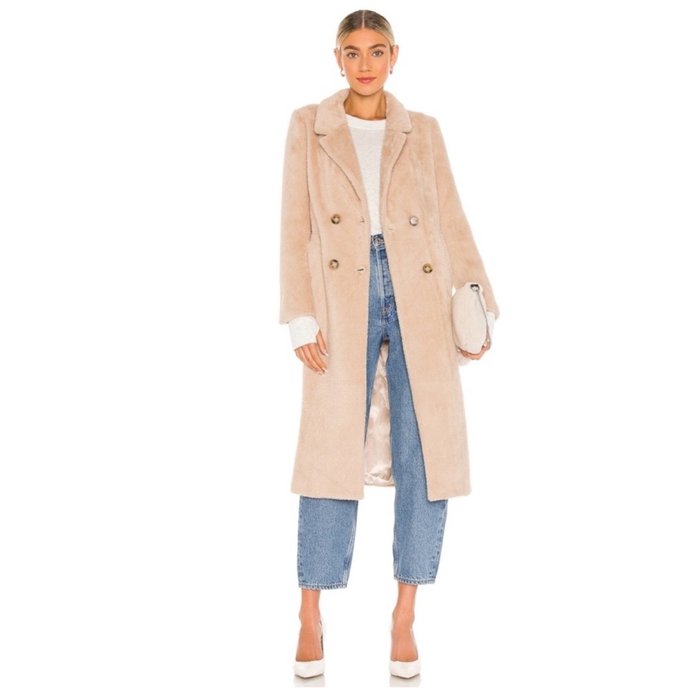 ASTR the Label Daria Faux Fur Coat Sand Natural